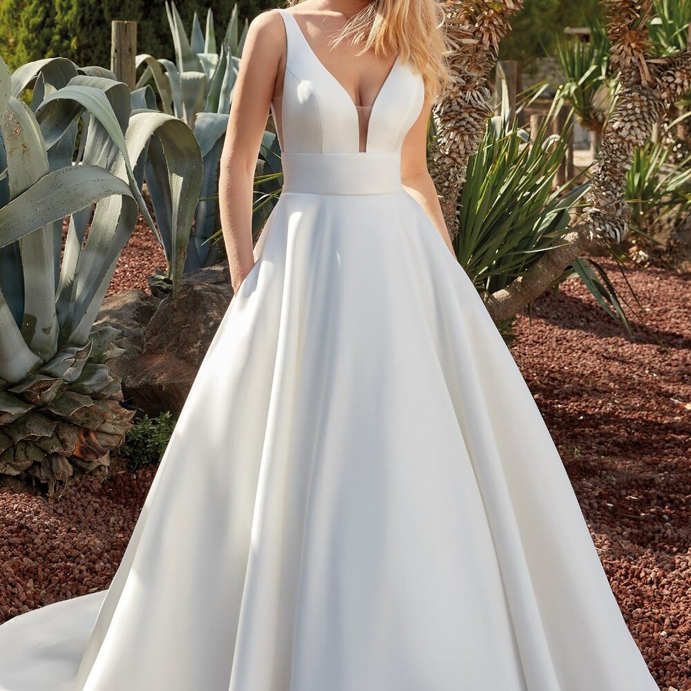 Eddy K - Becca (Curvy)